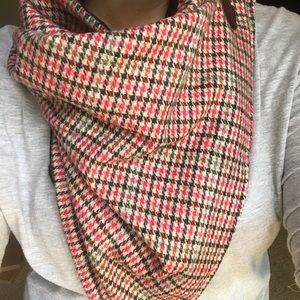 🇨🇦Canadian artisan neck cozy.